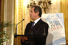 M. le Prsident Jean-Louis Debr lors de la remise du Prix du Livre Politique 2005