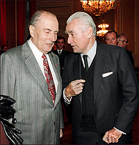 Jacques Chaban-Delmas et le Prsident de la rpublique Franois Mitterrand, le 7 dcembre 1993  Bordeaux
