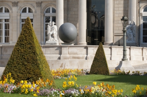 Cour d'honneur - Source: Assemblée nationale