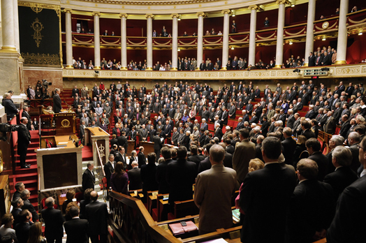 Hommage  la mmoire de Philippe Sguin, ancien prsident de l'Assemble nationale lors de la premire sance du mardi 12 janvier 2010