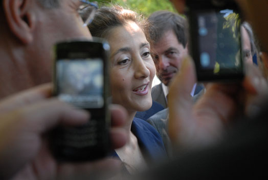 Ingrid Betancourt reue  l'Assemble nationale