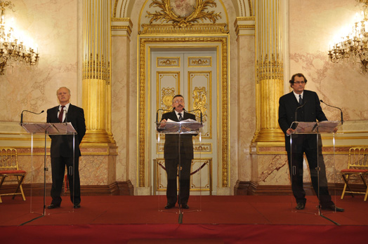 Les comdiens Bruno Raffaelli, de la Comdie-Franaise, Serge Le Lay et Maxence Mailfort