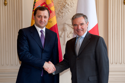 Assembl�e nationale - Entretien avec M. Vladimir Filat, Premier ministre de la R�publique de Moldavie  - Mercredi 13 avril 2011
