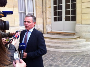 Entretien entre Bernard Accoyer et Jean-Marc Ayrault à Matignon