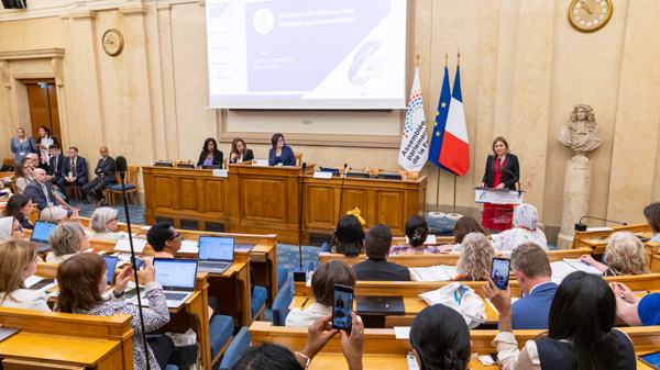 50e session de l'APF - réunion des réseaux des femmes parlementaires et des jeunes parlementaires - salle Colbert