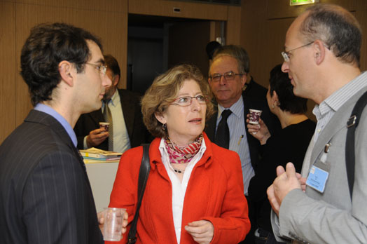 Accueil des scientifiques par Mme Geneviève Fioraso, députée