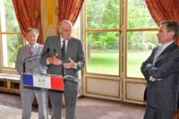 Discours de M. Jean-Franois Bach, Secrtaire perptuel de lAcadmie des sciences  lHtel de Lassay 