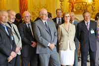 Htel de Lassay, au premier rang de gauche  droite: MM. Yvon Le Maho, Denis Jrme, Christian Amatore, Jean-Franois Bach, Mme Dominique Meyer et M. Jean Salenon, Prsident de lAcadmie des sciences