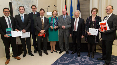 Claude Bartolone, Norbert Lammert et les lauréats du 8e prix parlementaire franco-allemand