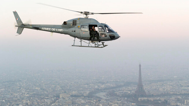 Interception en vol par un hélicoptère Fennec du 3/67 «Parisis»