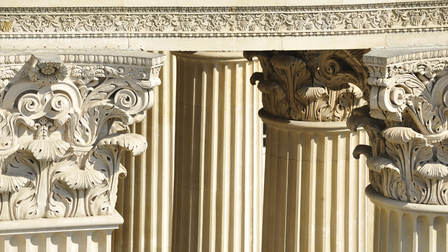 Cour d'honneur du Palais Bourbon - détail des colonnes