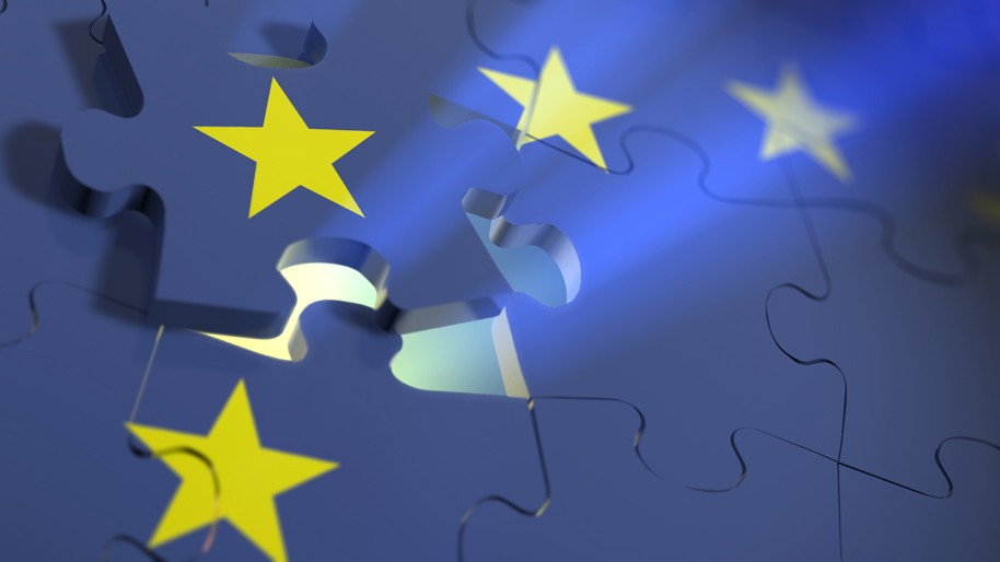 drapeau de l'Europe sous forme de puzzle