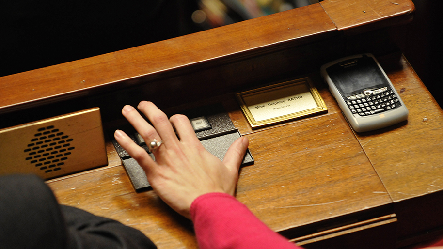 députée vote electronique